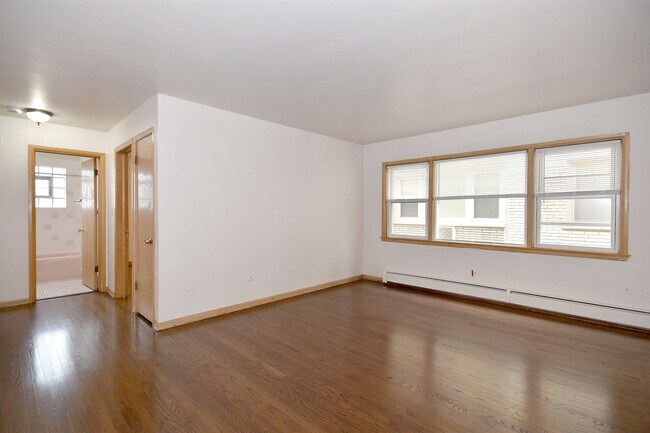 Building Photo - 2334 N 72nd Ct
