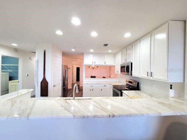 Building Photo - 7296 Marathon Dr