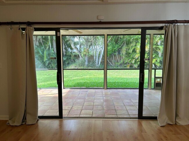 Building Photo - 6826 SW Chase Ct