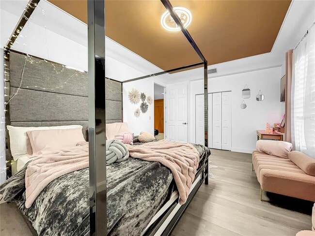 Building Photo - 3608 54th Dr W