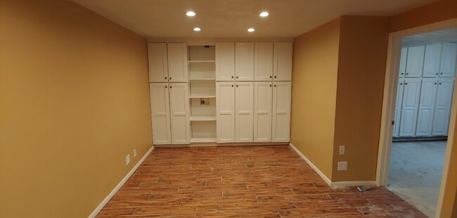 Building Photo - 333 E 300 N