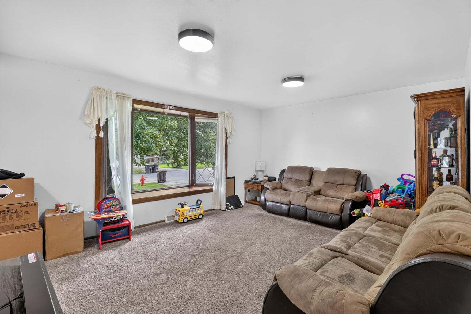 Building Photo - 5314 W Allerton Ave