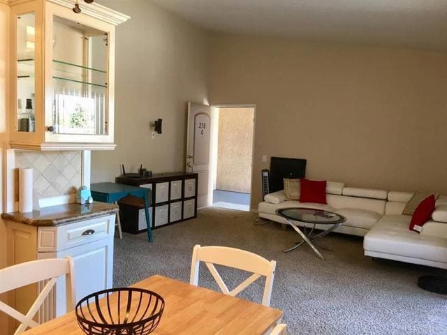 Building Photo - 3849 San Ramon Dr