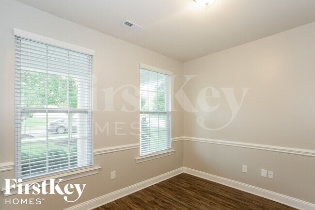 Building Photo - 156 Blossom Ridge Dr