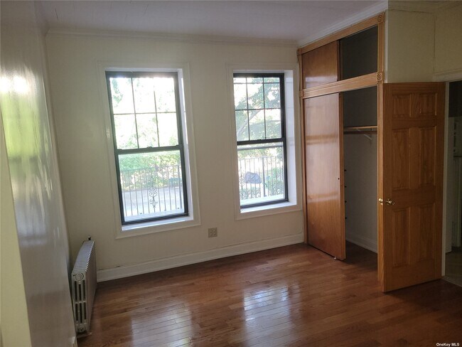 Building Photo - 23-31 30th Dr