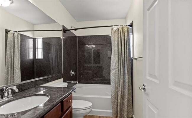 Building Photo - 5945 Lambert Bridge Ave