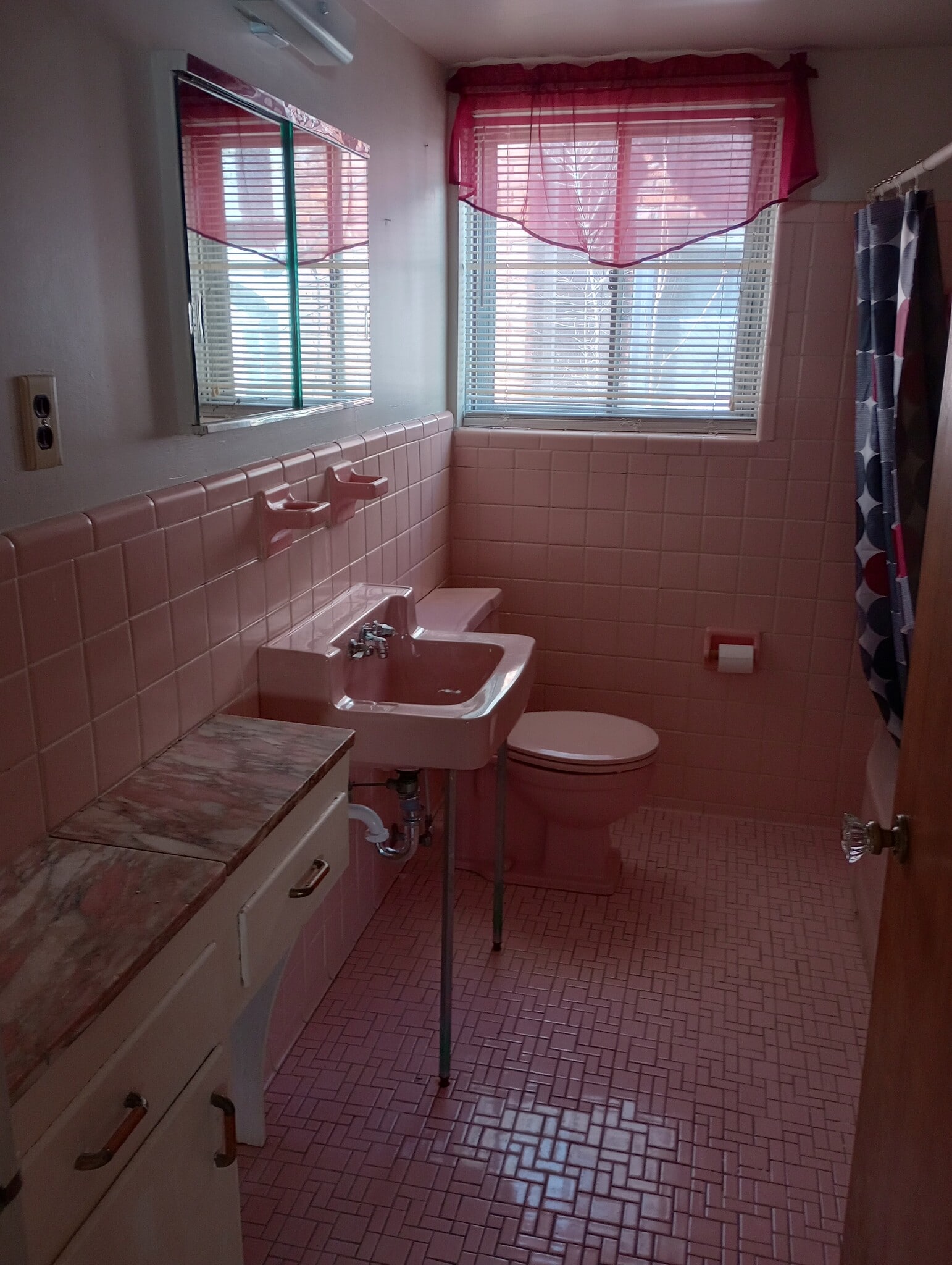 FULL BATHROOM#1 - 20216 Stratford Rd