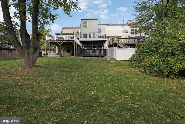 Building Photo - 156 Liberty Way