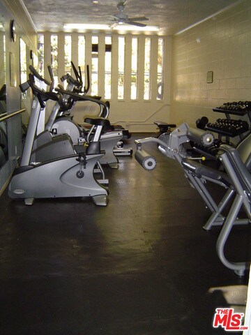 Building Photo - 7303 Raintree Cir