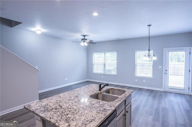 Building Photo - 6106 Oak Bend Ct