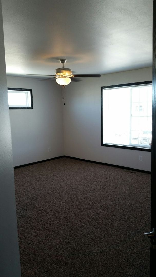 Building Photo - 3 Bed 3 Bath Single Family Home