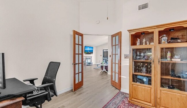 Building Photo - Your Summer Oasis Awaits – Charming Home with Pool!