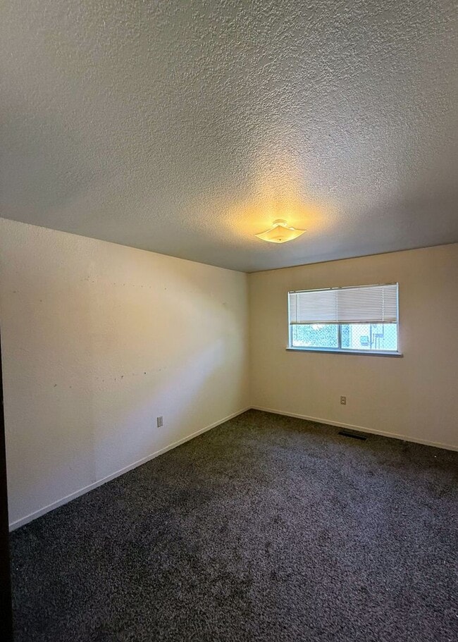 Building Photo - Dayton home for Rent