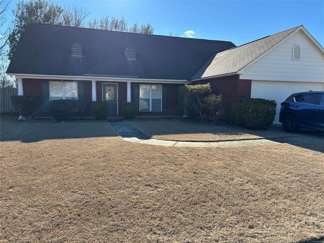 Building Photo - 1136 Hallwood Ln