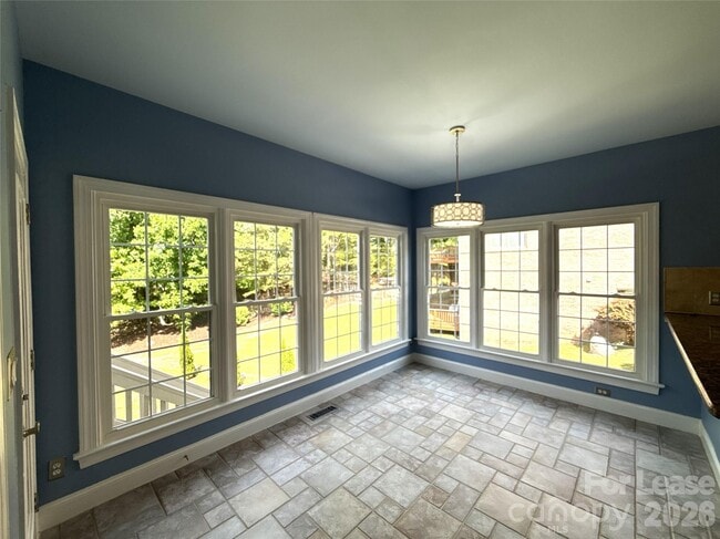 Building Photo - 15816 Feeny Ct