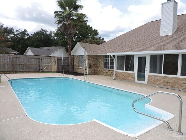 Building Photo - 6340 Summer Lakes Ln