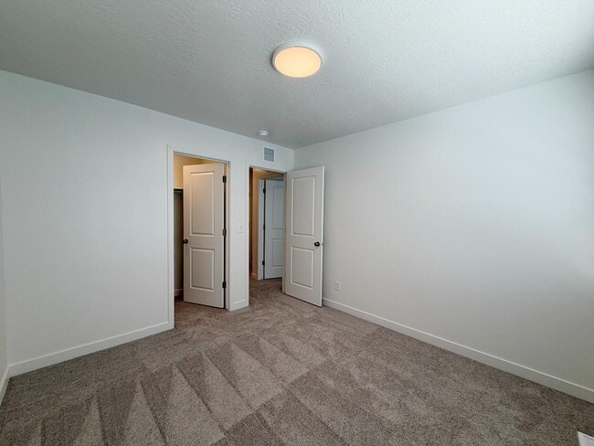 Building Photo - 502 S 1140 W
