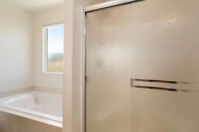 Building Photo - 4415 Wolcott Dr