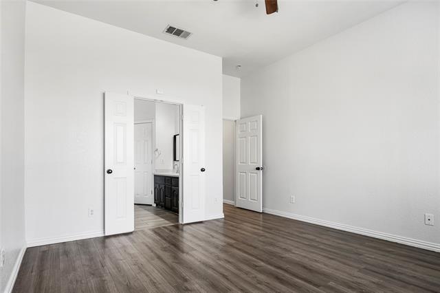 Building Photo - 2000 Webb Dr