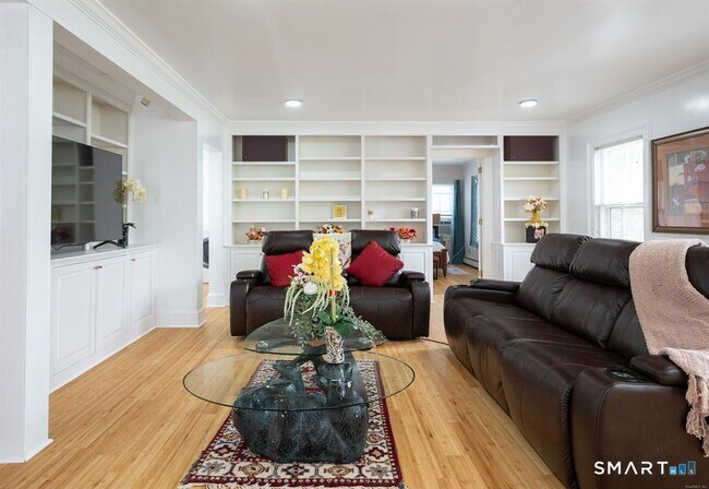 Building Photo - 1 Harmony St