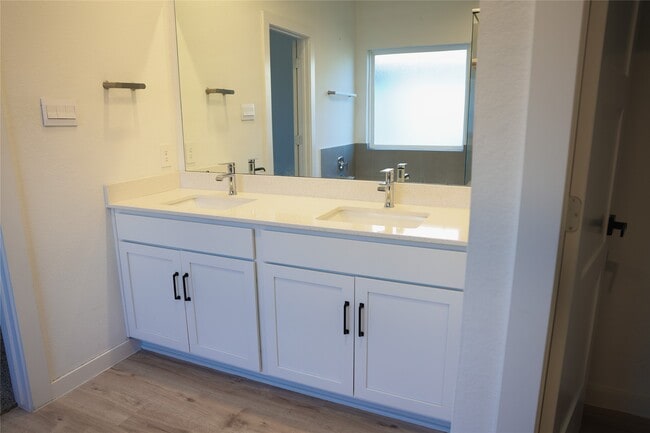 Building Photo - 22502 Petrizzi Ln