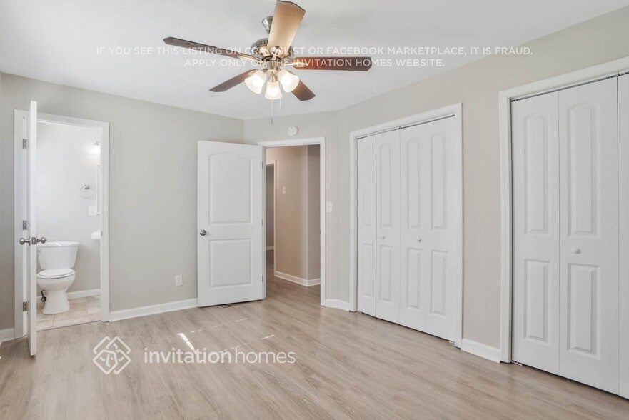 Building Photo - 3899 Summit Dr