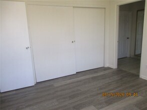 Building Photo - 5657 Pasadena Rd