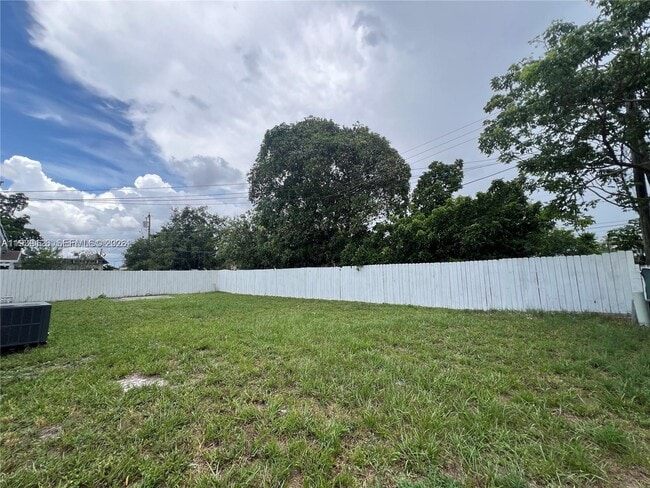 Building Photo - 19122 NW 36th Ave