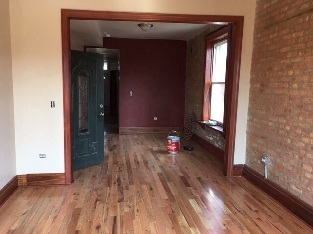 Building Photo - 1301 S Fairfield Ave