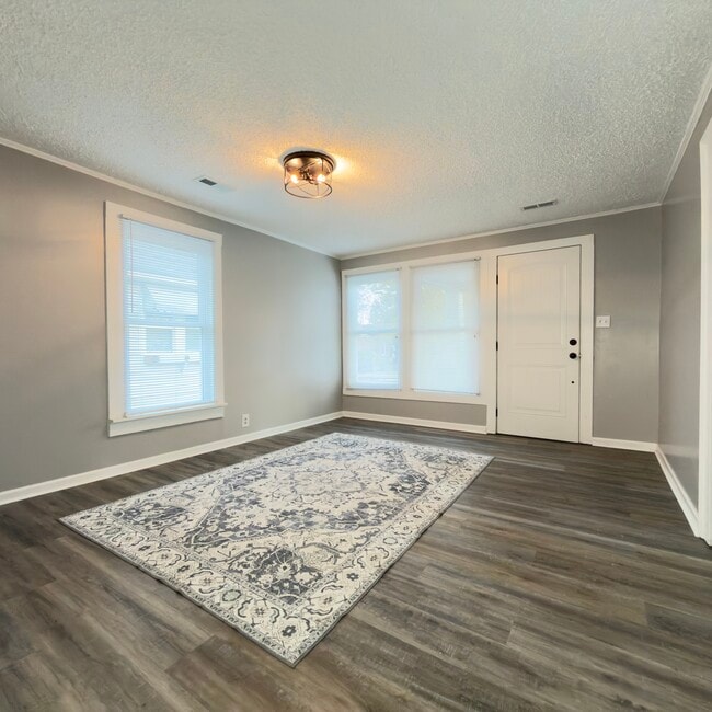 Building Photo - 4320 Wallace St