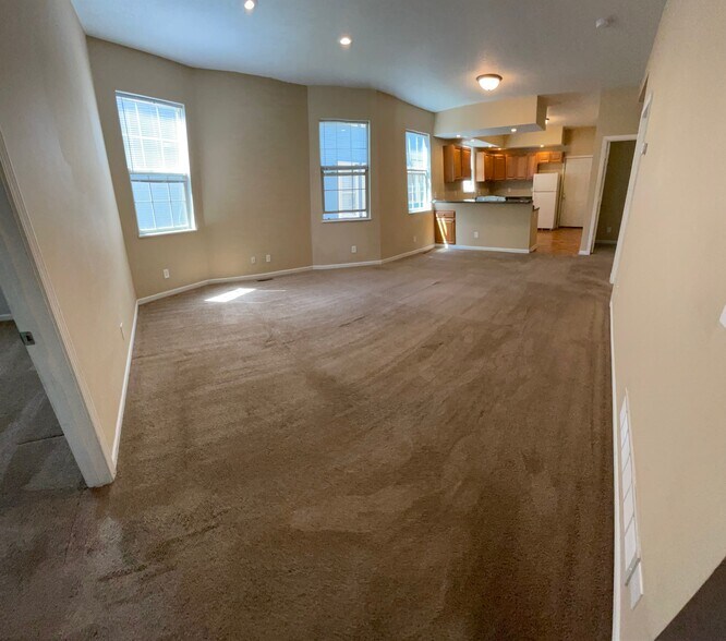 Building Photo - 3212 Pillsbury Ave S