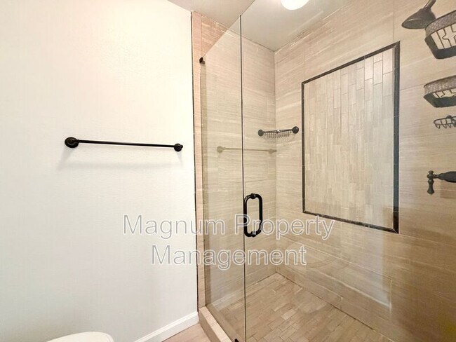 Building Photo - 24302 Ponchartrain Ln