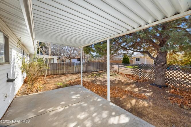 Building Photo - 7869 Spouse Dr