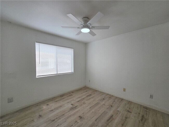 Building Photo - 2972 Juniper Hills Blvd
