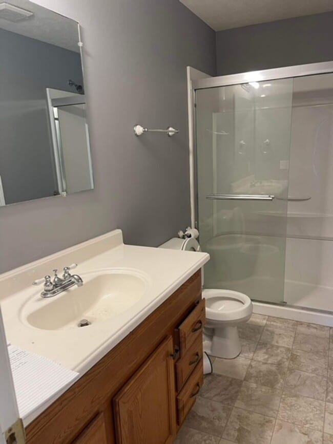 Building Photo - Beautiful 3 Bed, 2 Bath Home, Convenient Location, Close to Fort Knox