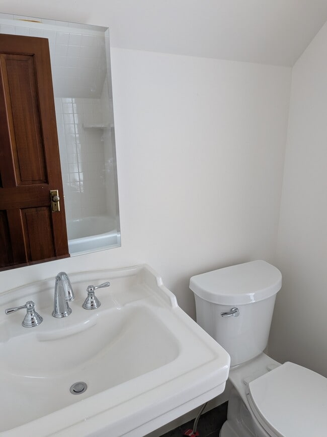 Building Photo - 117 S 2nd St