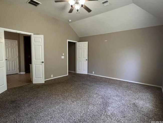 Building Photo - 4724 Green Bluff Dr