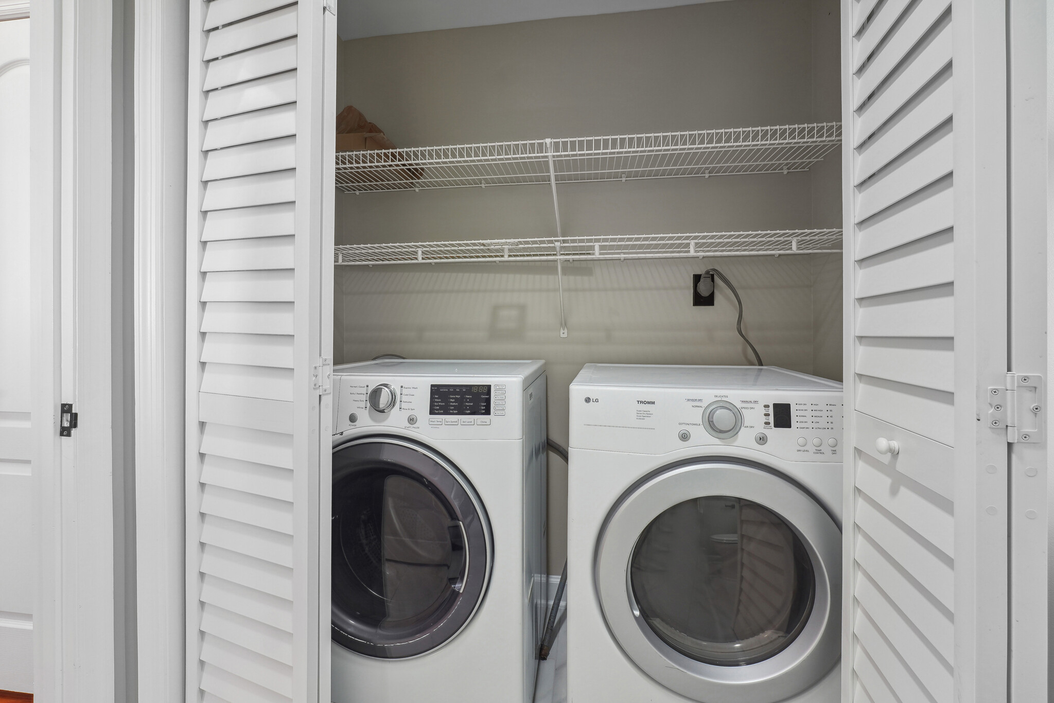 Building Photo - 3475 Oak Valley Rd NE