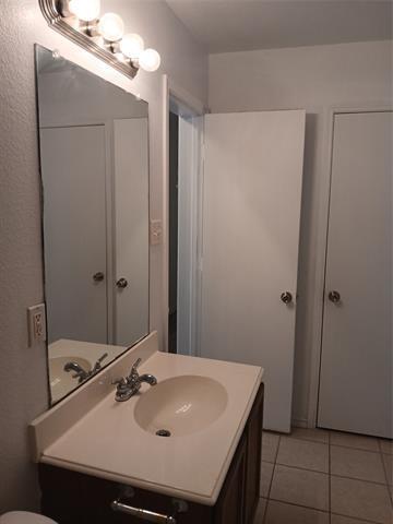 Building Photo - 13657 Biggs St