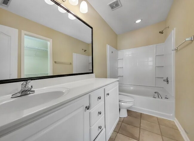 Building Photo - 412 Bridgewood Ct