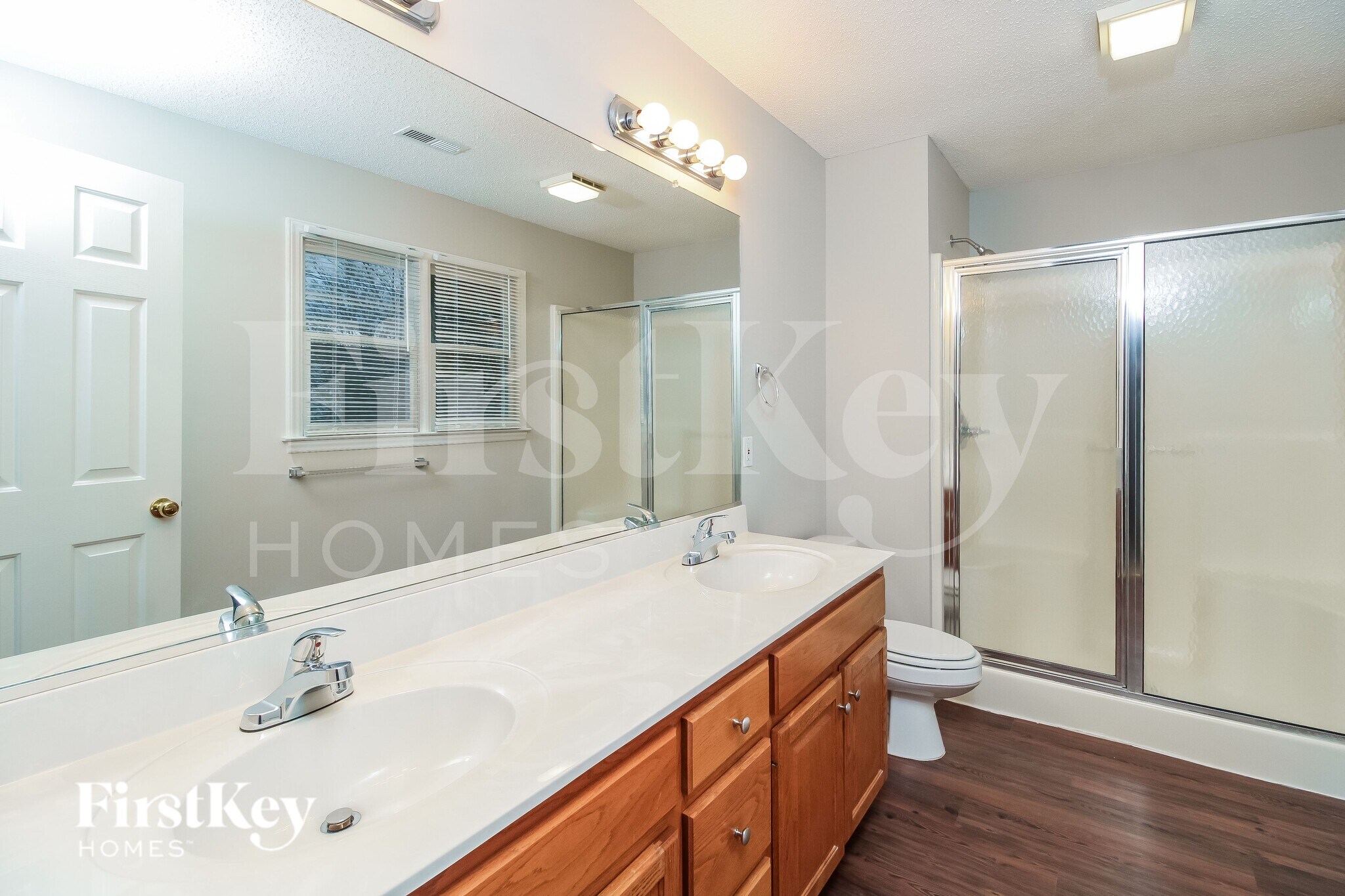 Building Photo - 4004 Deerfield St