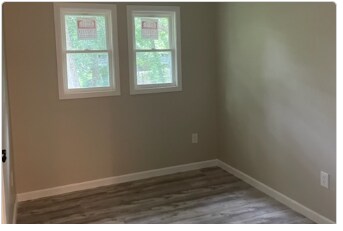 Building Photo - 453 Thompson St