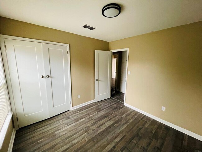 Building Photo - 5716 Bridle Path Ln