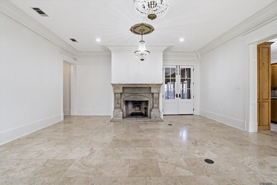 Building Photo - 926 Crown Alley