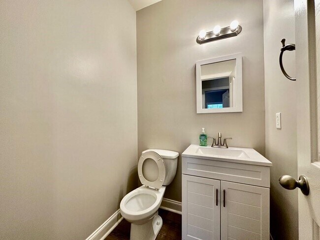 Building Photo - 5135 Cactus Cove Ln