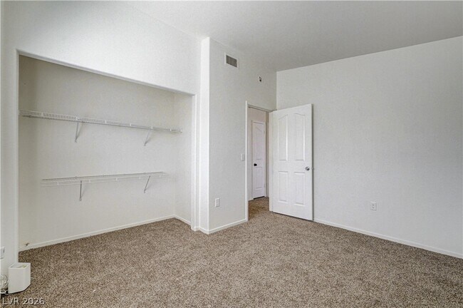 Building Photo - 4040 Castle Cove Dr