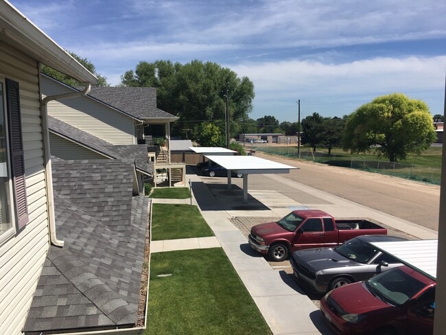 Covered Parking - 2709 Wildwood Cir