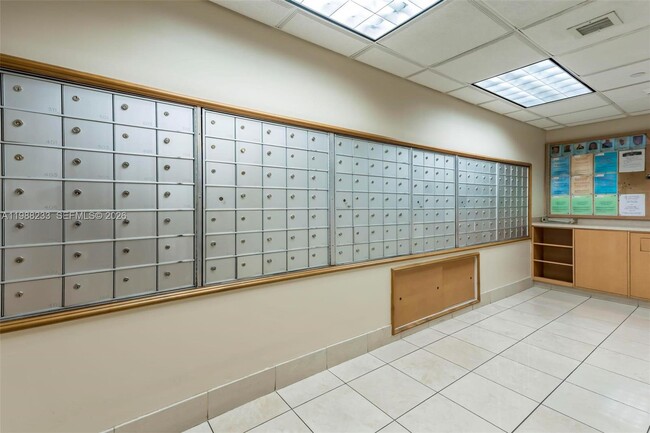 Building Photo - 111 Briny Ave