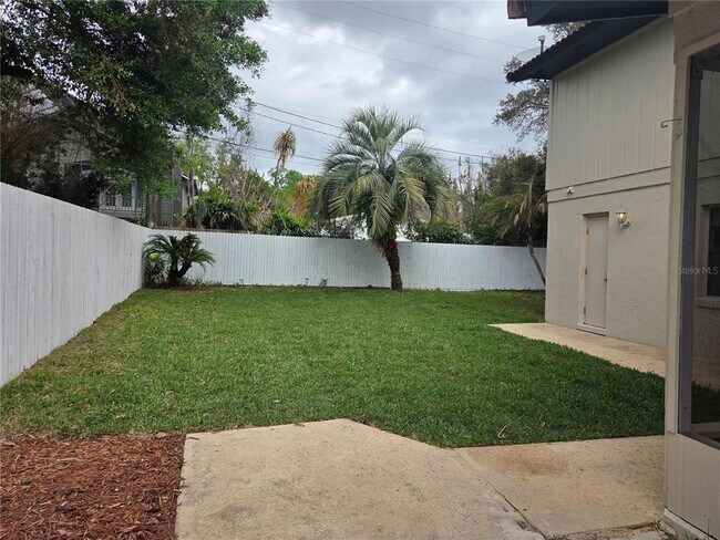 Building Photo - 2900 N Mills Ave