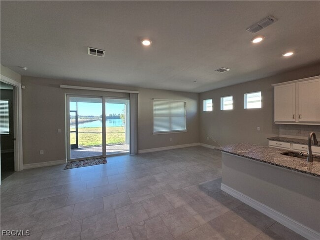 Building Photo - 1224 Mariners Vw Ter